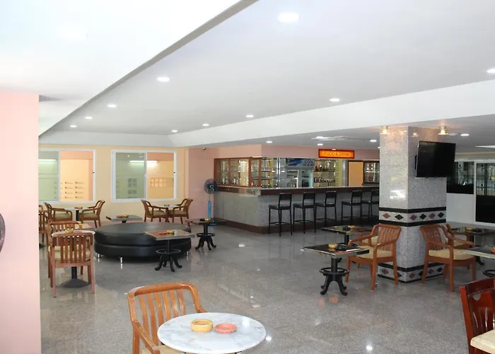 A.A. Pattaya Golden Beach Hotel